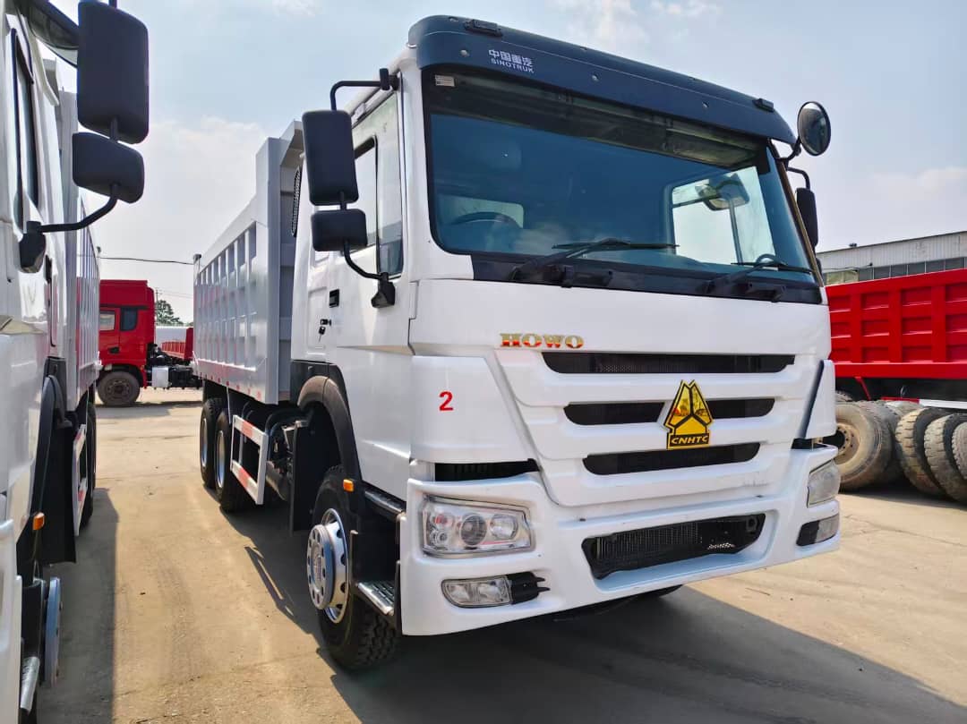 Camion Howo - image 2